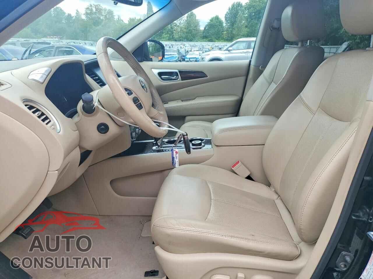 NISSAN PATHFINDER 2013 - 5N1AR2MM1DC633884