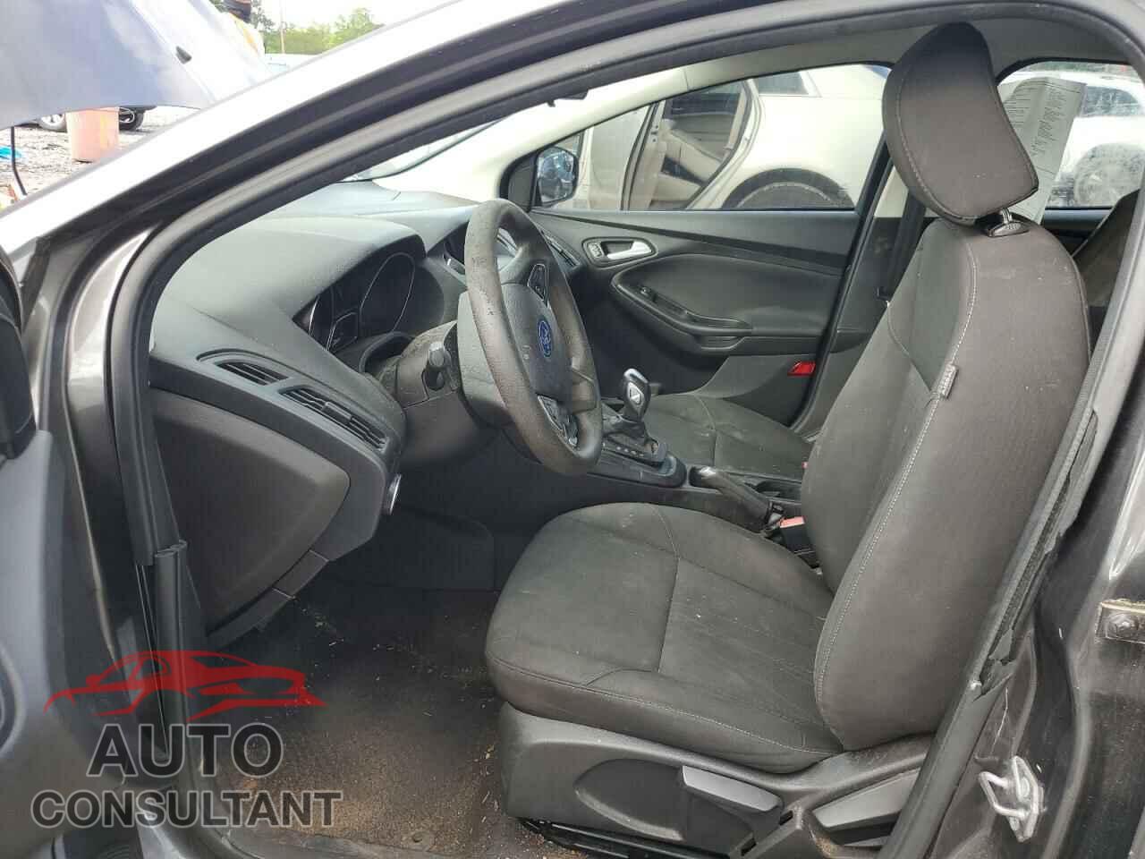 FORD FOCUS 2015 - 1FADP3F2XFL299534