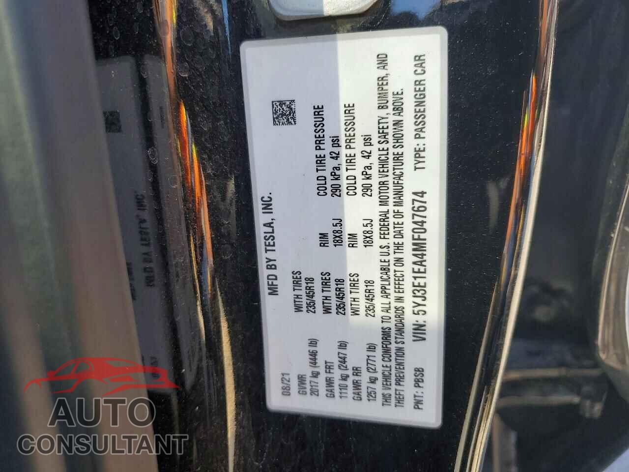TESLA MODEL 3 2021 - 5YJ3E1EA4MF047674