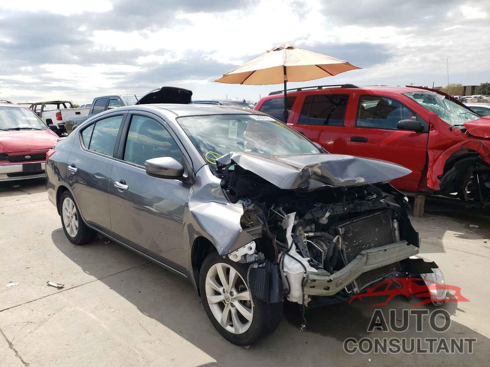 NISSAN VERSA 2017 - 3N1CN7AP7HL905324