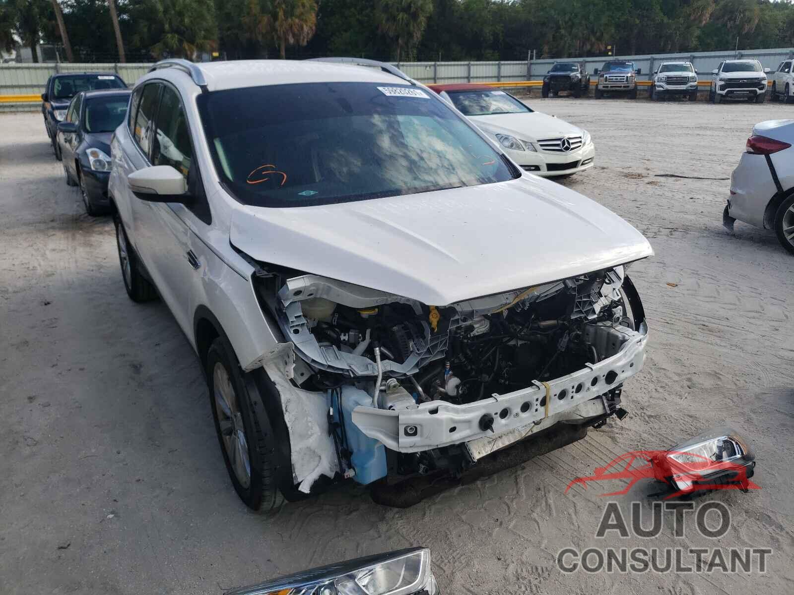 FORD ESCAPE 2017 - 1FMCU0JD7HUE30577