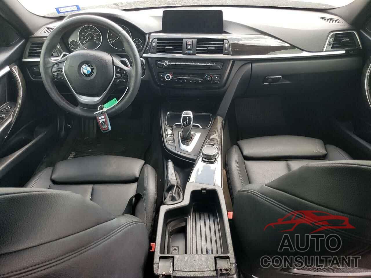 BMW 3 SERIES 2016 - WBA8E9G50GNU30518