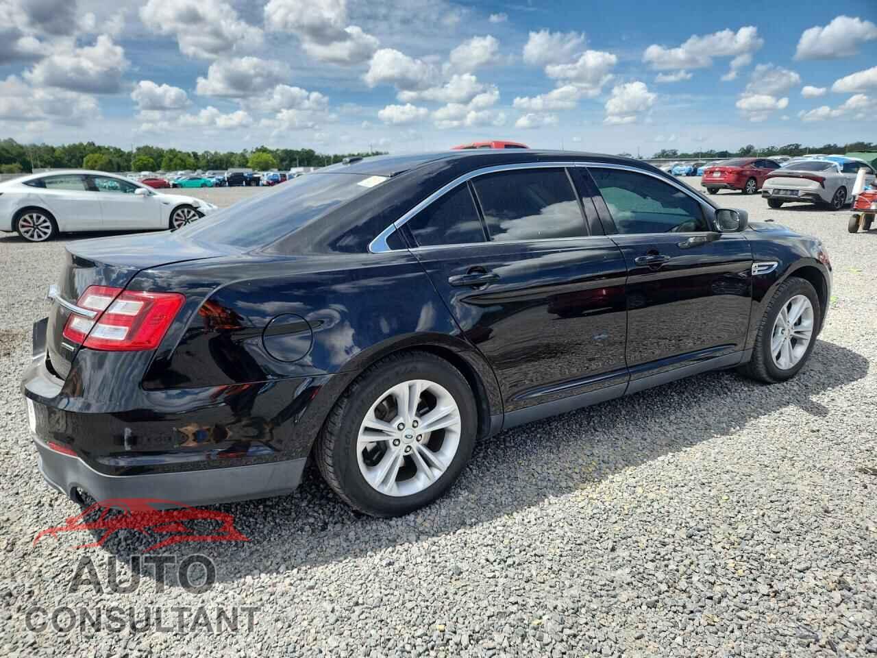 FORD TAURUS 2017 - 1FAHP2D85HG110240