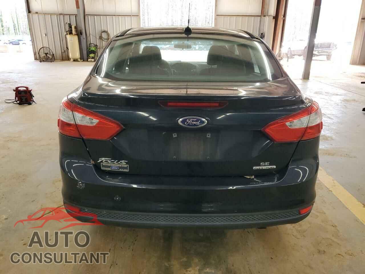 FORD FOCUS 2014 - 1FADP3F28EL158024