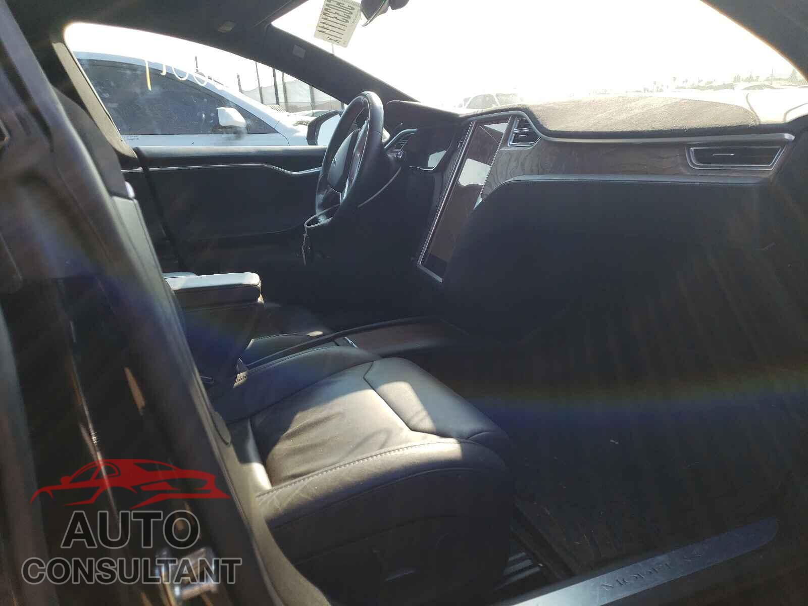 TESLA MODEL S 2017 - 5YJSA1E26HF198392