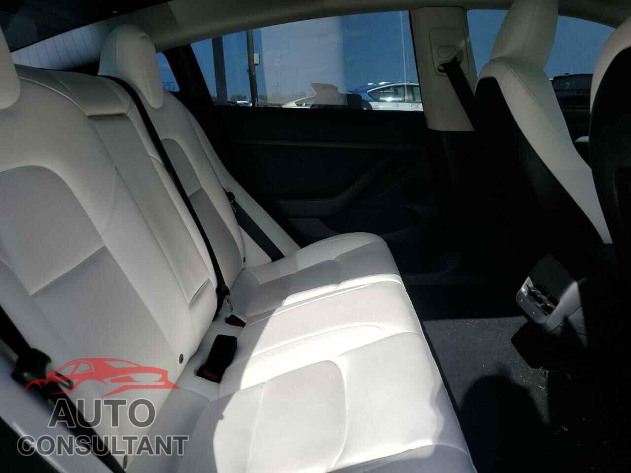 TESLA MODEL 3 2023 - 5YJ3E1EB0PF663000