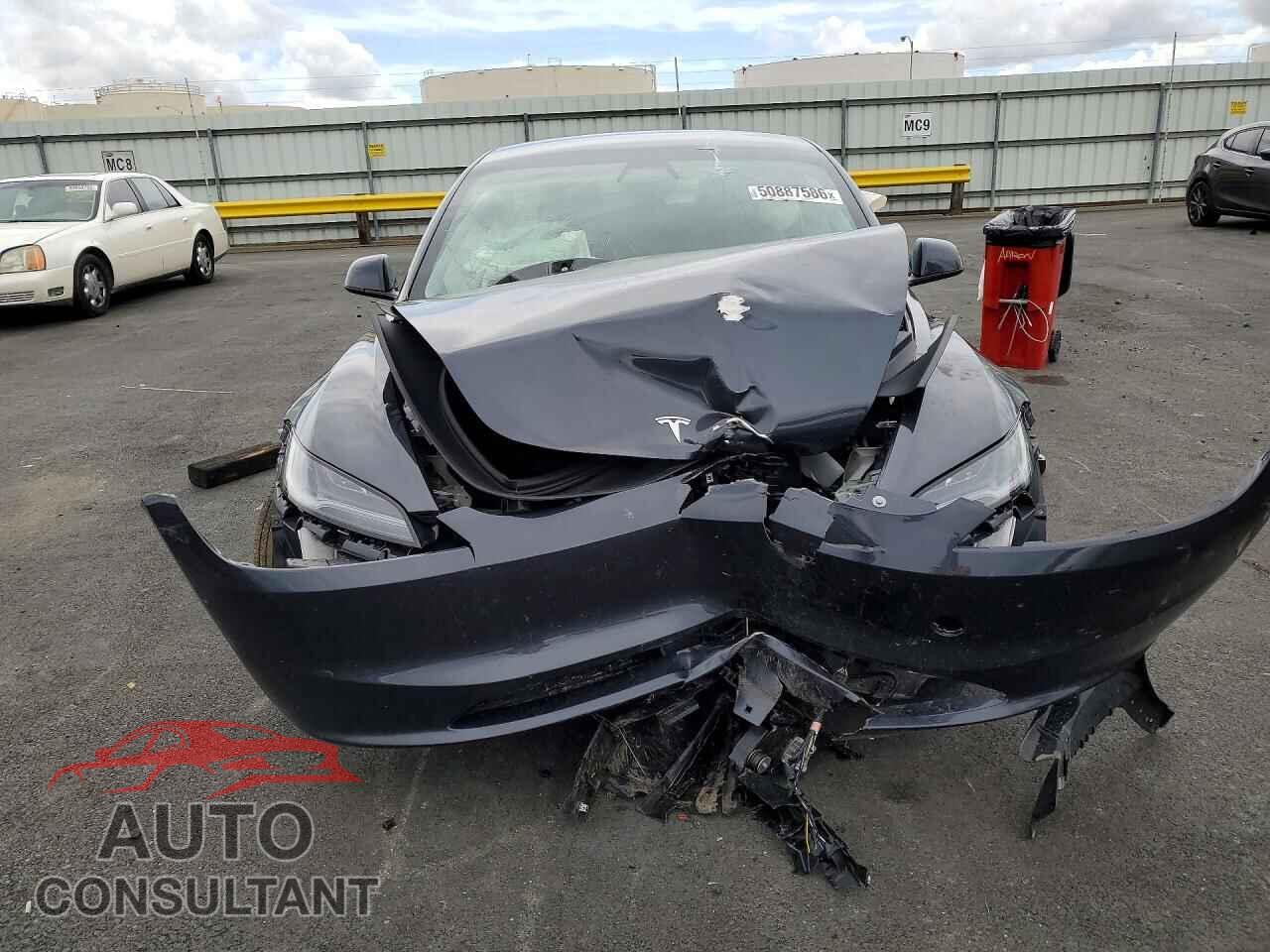 TESLA MODEL 3 2025 - 5YJ3E1EA8SF037601