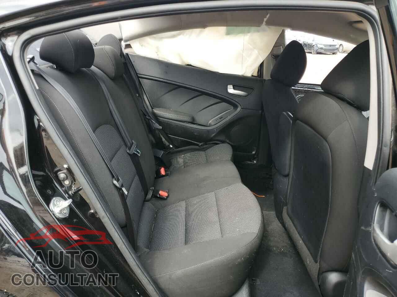 KIA FORTE 2017 - 3KPFK4A79HE148142