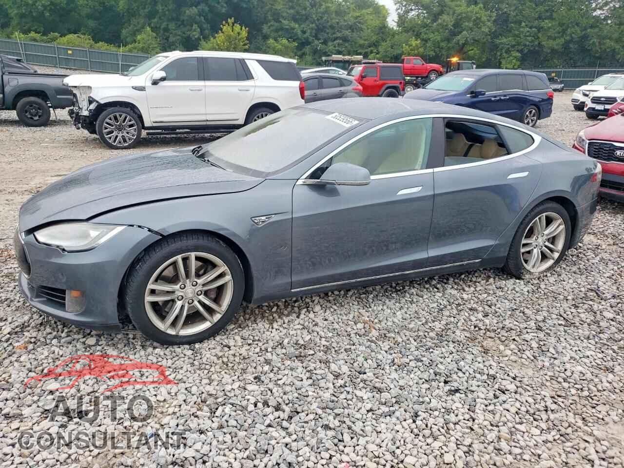 TESLA MODEL S 2013 - 5YJSA1AC2DFP10190
