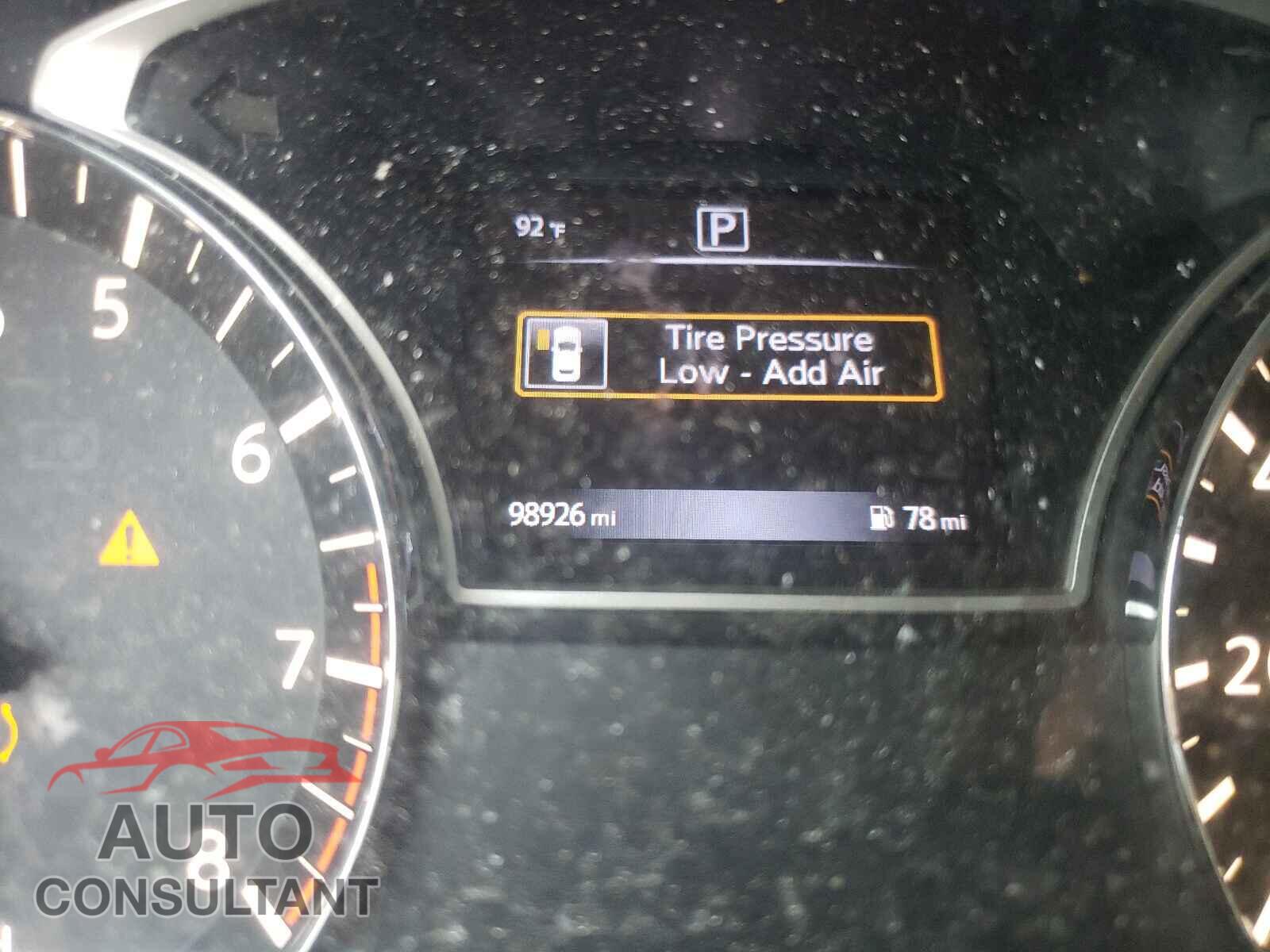 NISSAN PATHFINDER 2017 - 5N1DR2MN1HC647828