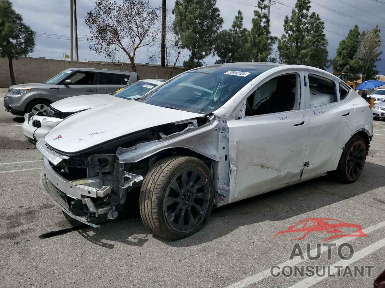 TESLA MODEL Y 2023 - 7SAYGAEE8PF741715
