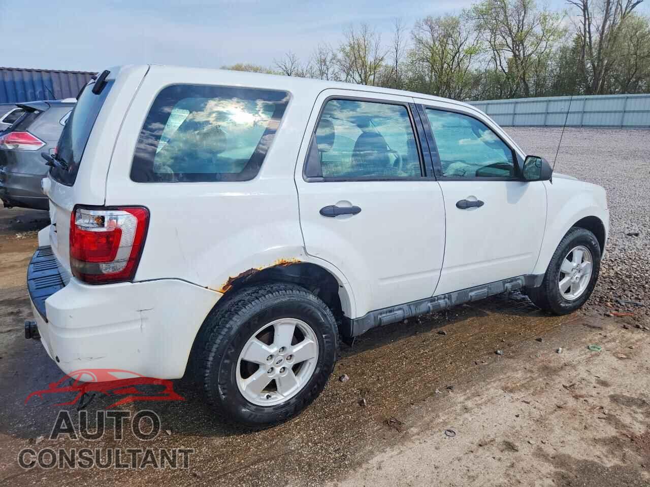 FORD ESCAPE 2011 - 1FMCU9C75BKC64283