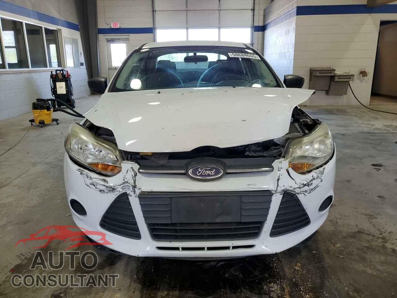 FORD FOCUS 2014 - 1FADP3E28EL241986