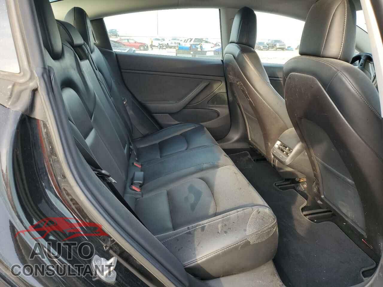 TESLA MODEL 3 2019 - 5YJ3E1EA0KF424577