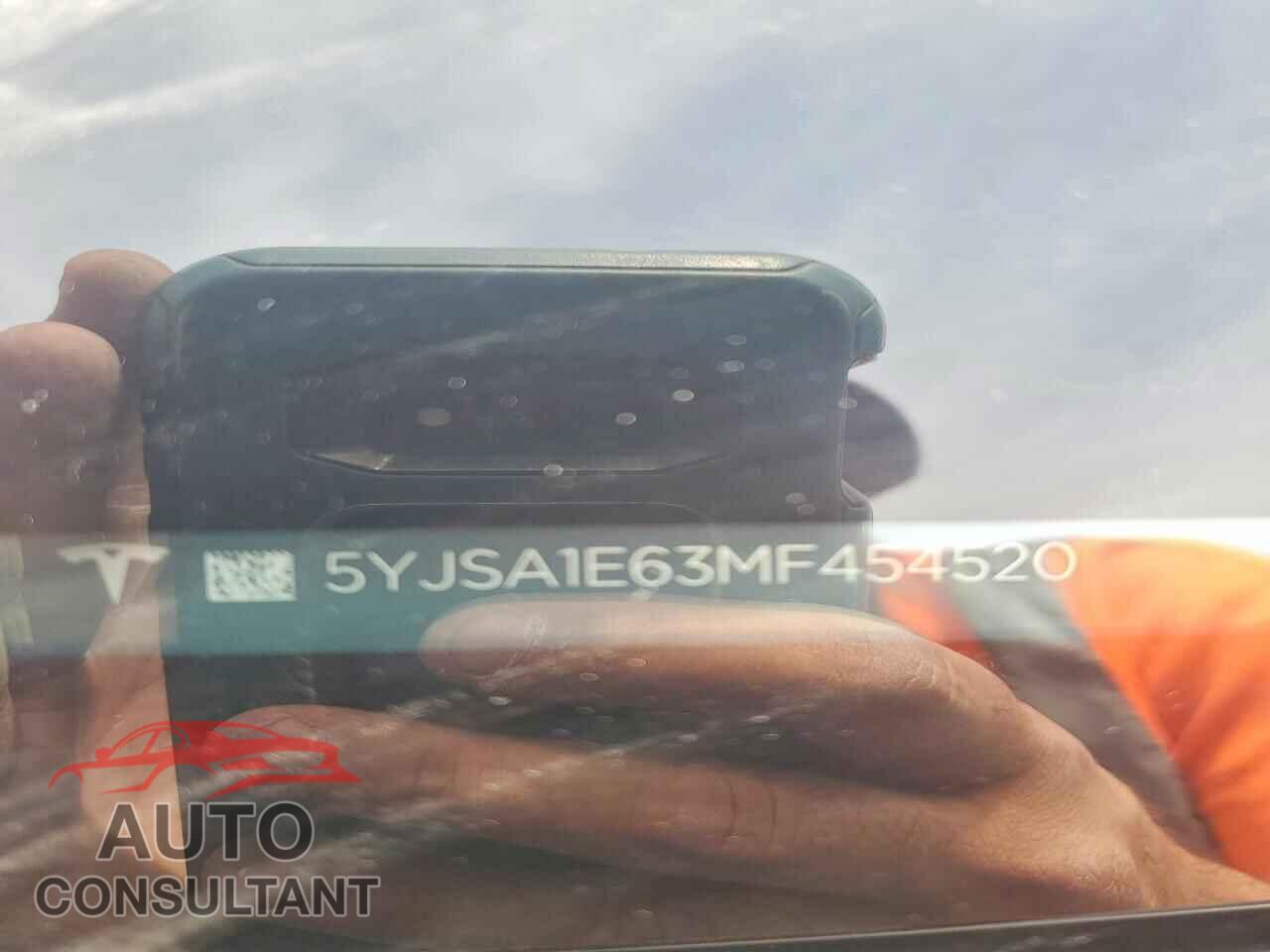 TESLA MODEL S 2021 - 5YJSA1E63MF454520