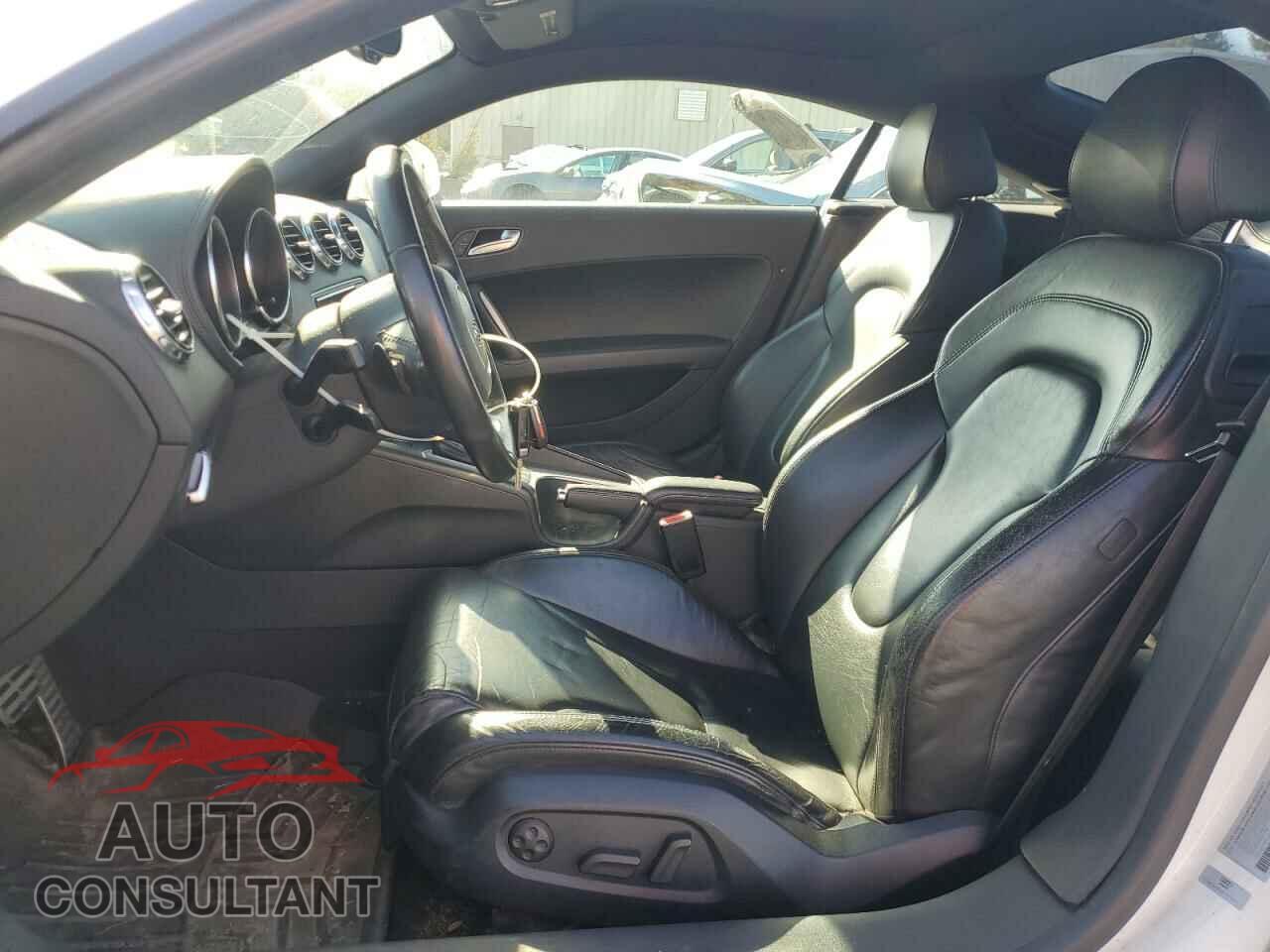 AUDI TT 2011 - TRUBFAFK5B1015411