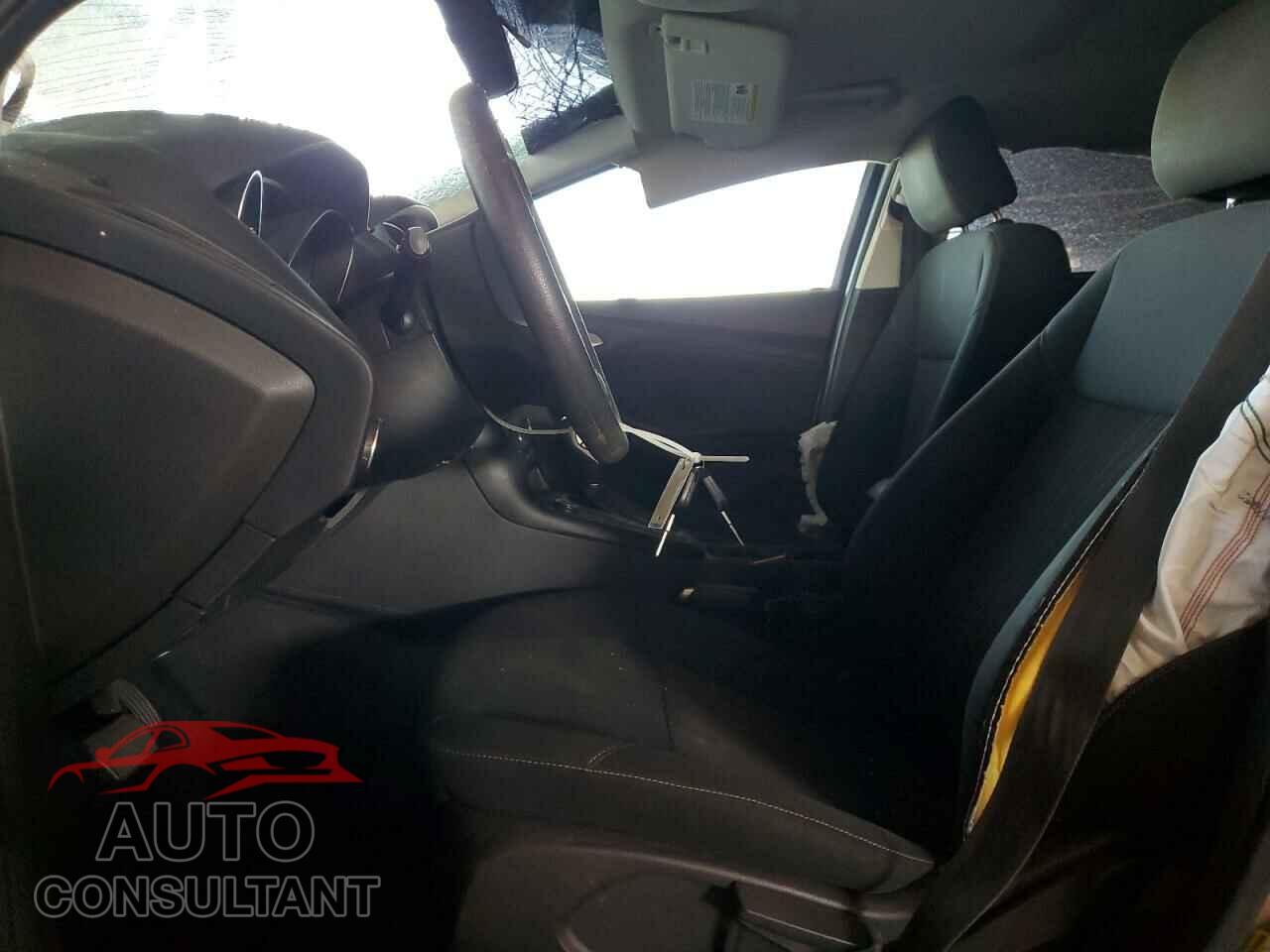 FORD FOCUS 2017 - 1FADP3F27HL303378