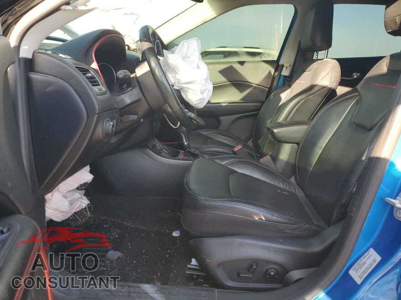 JEEP COMPASS 2017 - 3C4NJDDB1HT656731