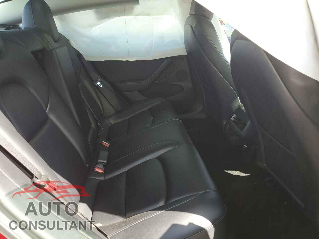 TESLA MODEL 3 2022 - 5YJ3E1EA8NF187289