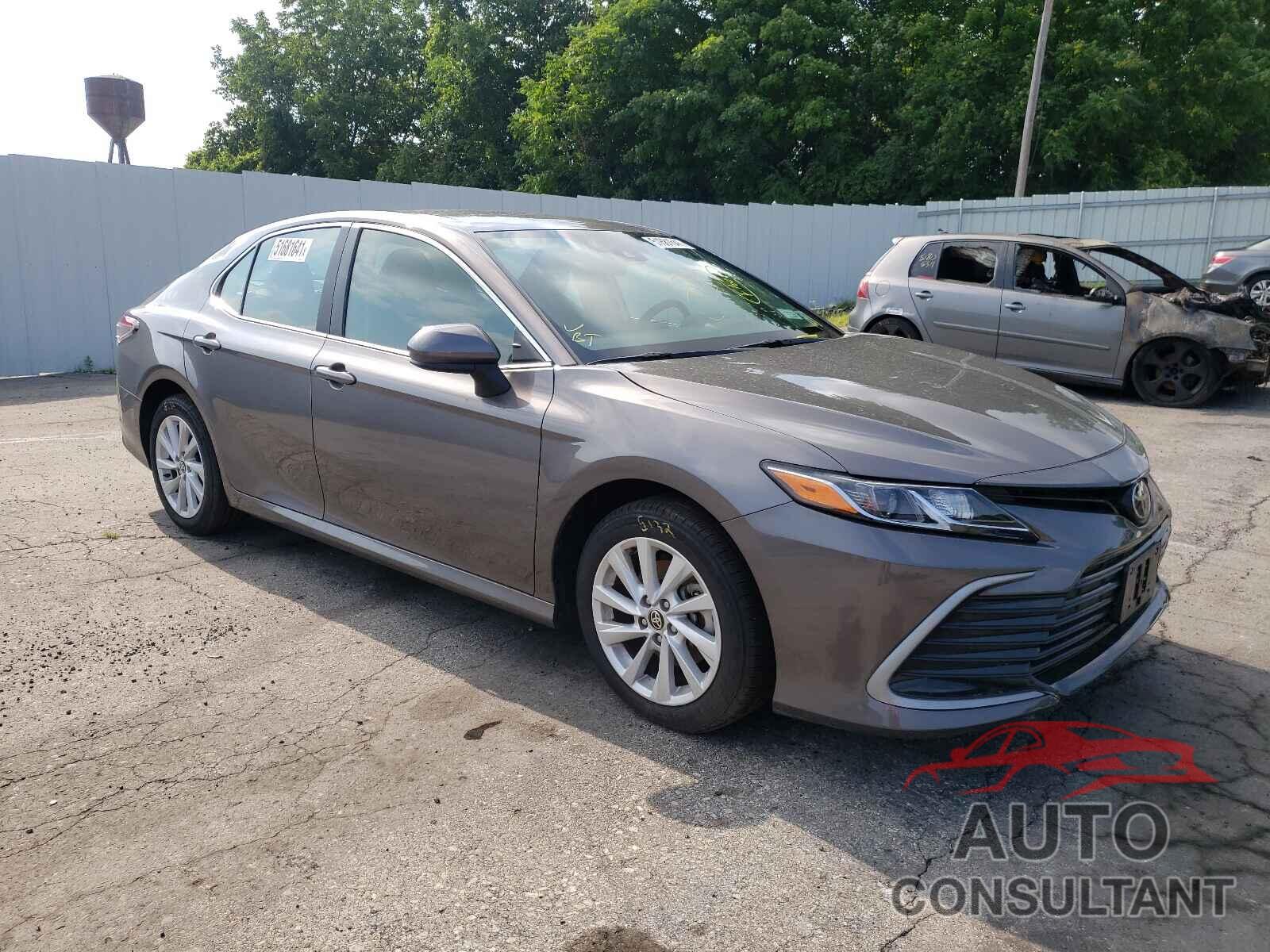 TOYOTA CAMRY 2021 - 4T1C11BK5MU025632
