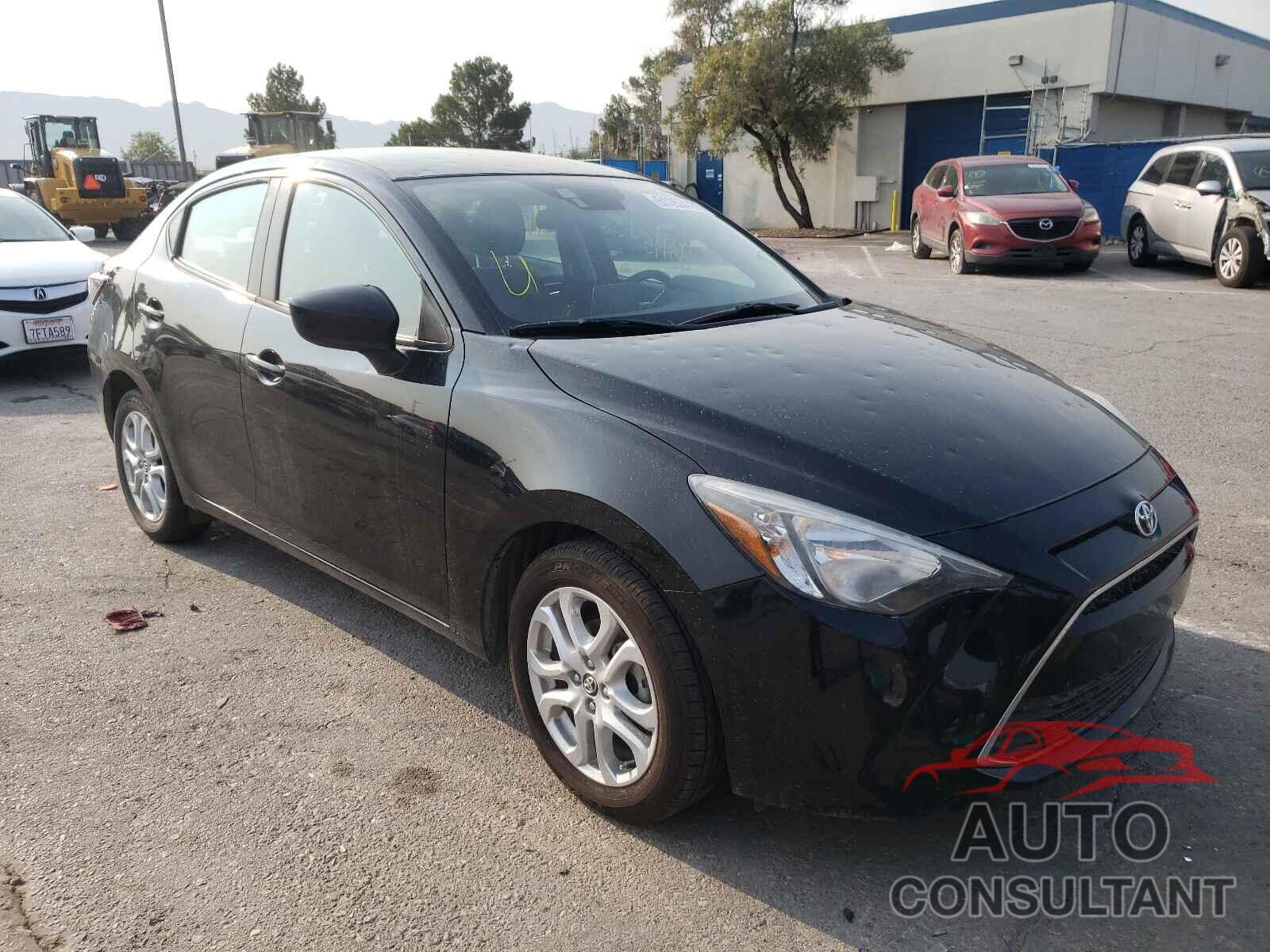 TOYOTA YARIS 2017 - 3MYDLBYV1HY148276
