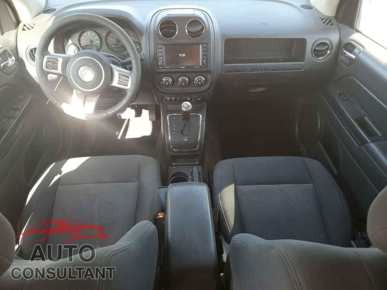 JEEP COMPASS 2013 - 1C4NJCEB8DD238143