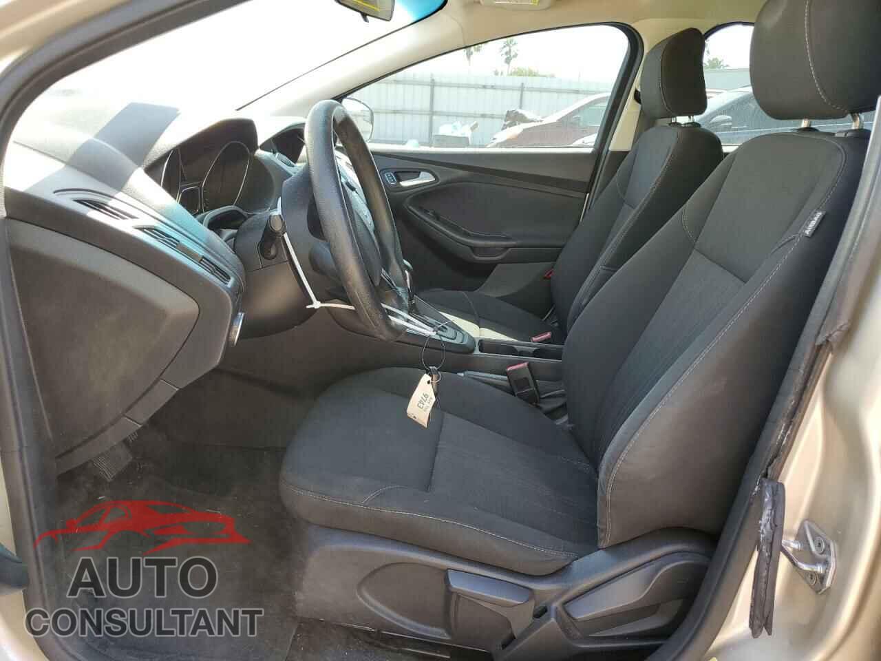 FORD FOCUS 2017 - 1FADP3F20HL313685