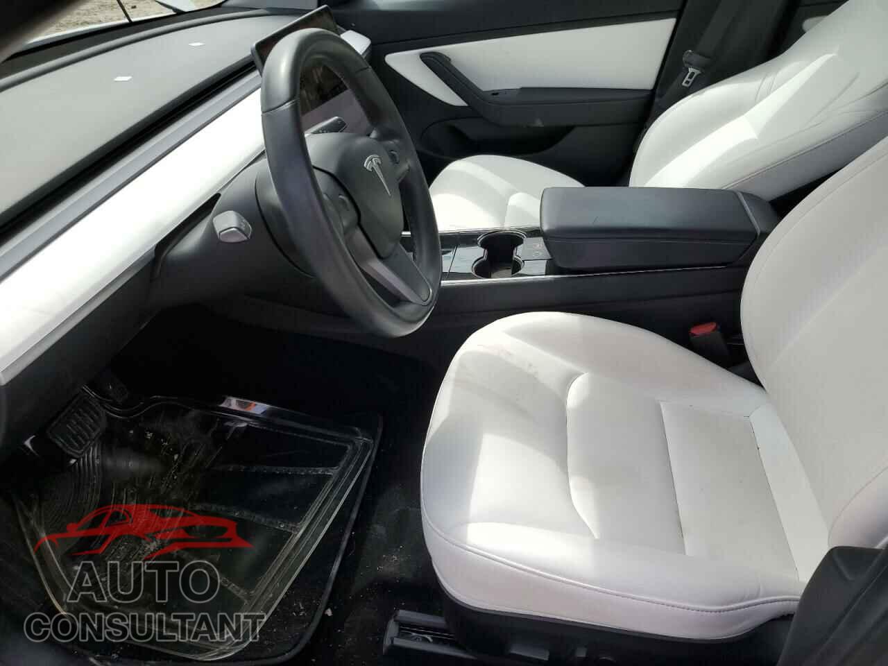 TESLA MODEL 3 2018 - 5YJ3E1EB5JF085810