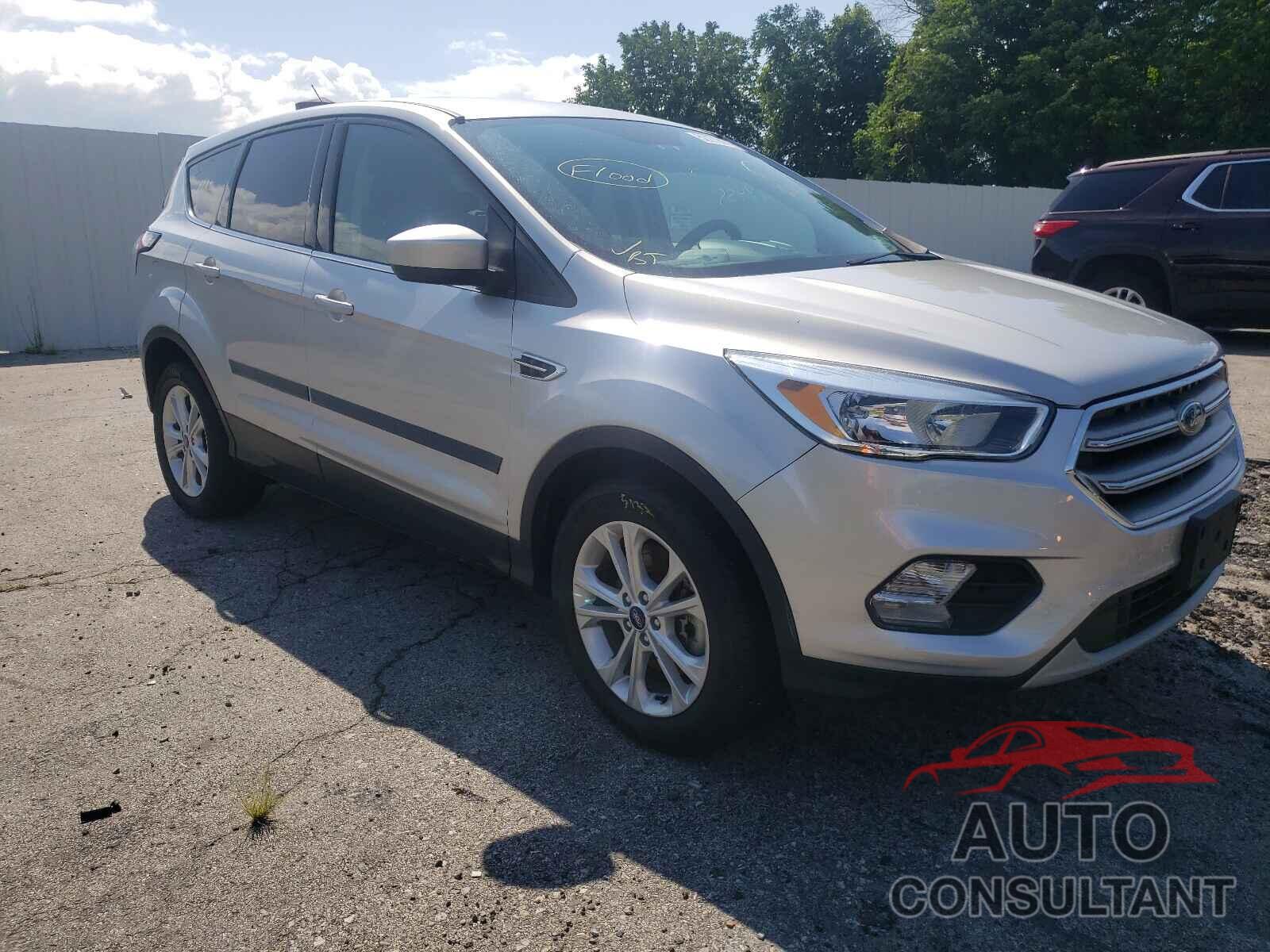 FORD ESCAPE 2017 - 1FMCU9GD6HUD99236