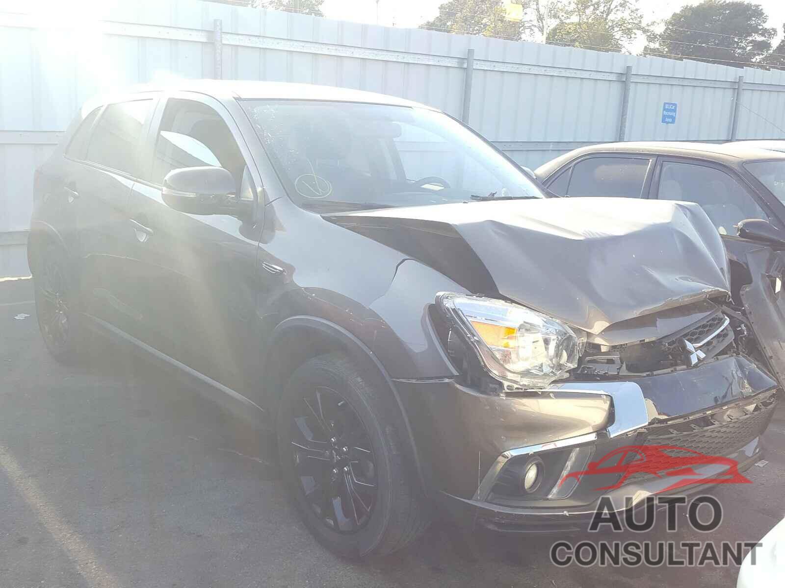 MITSUBISHI OUTLANDER 2018 - JA4AP3AU2JU009158