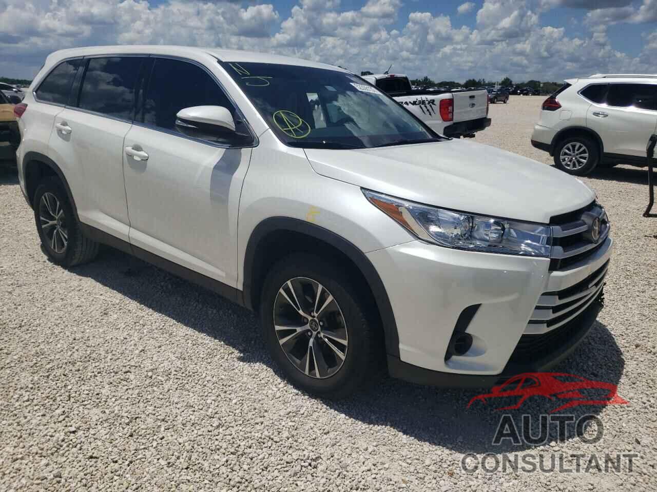 TOYOTA HIGHLANDER 2019 - 5TDZARFH1KS049939