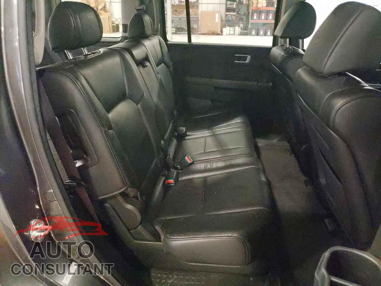HONDA PILOT 2011 - 5FNYF4H51BB093219