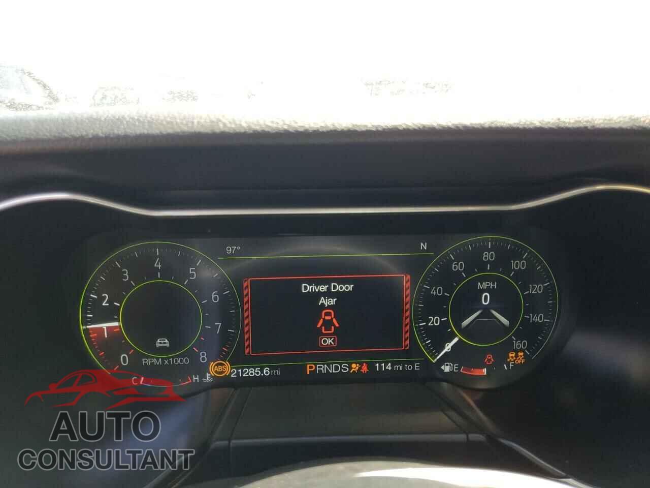 FORD MUSTANG 2021 - 1FA6P8CF1M5118058