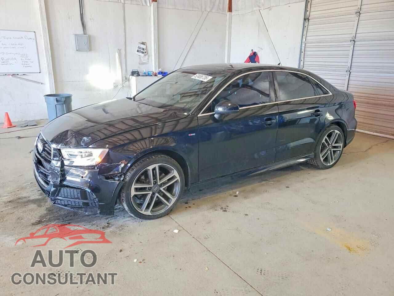AUDI A3 2017 - WAUJ8GFF6H1050583