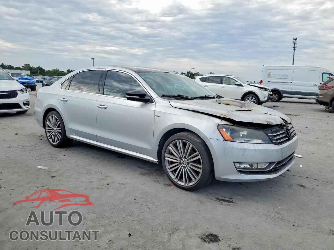 VOLKSWAGEN PASSAT 2015 - 1VWBT7A37FC070679