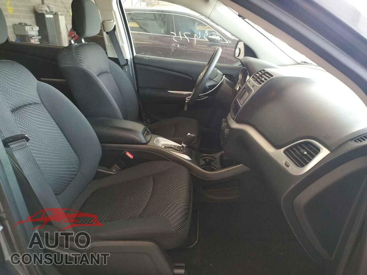 DODGE JOURNEY 2018 - 3C4PDCAB8JT497369