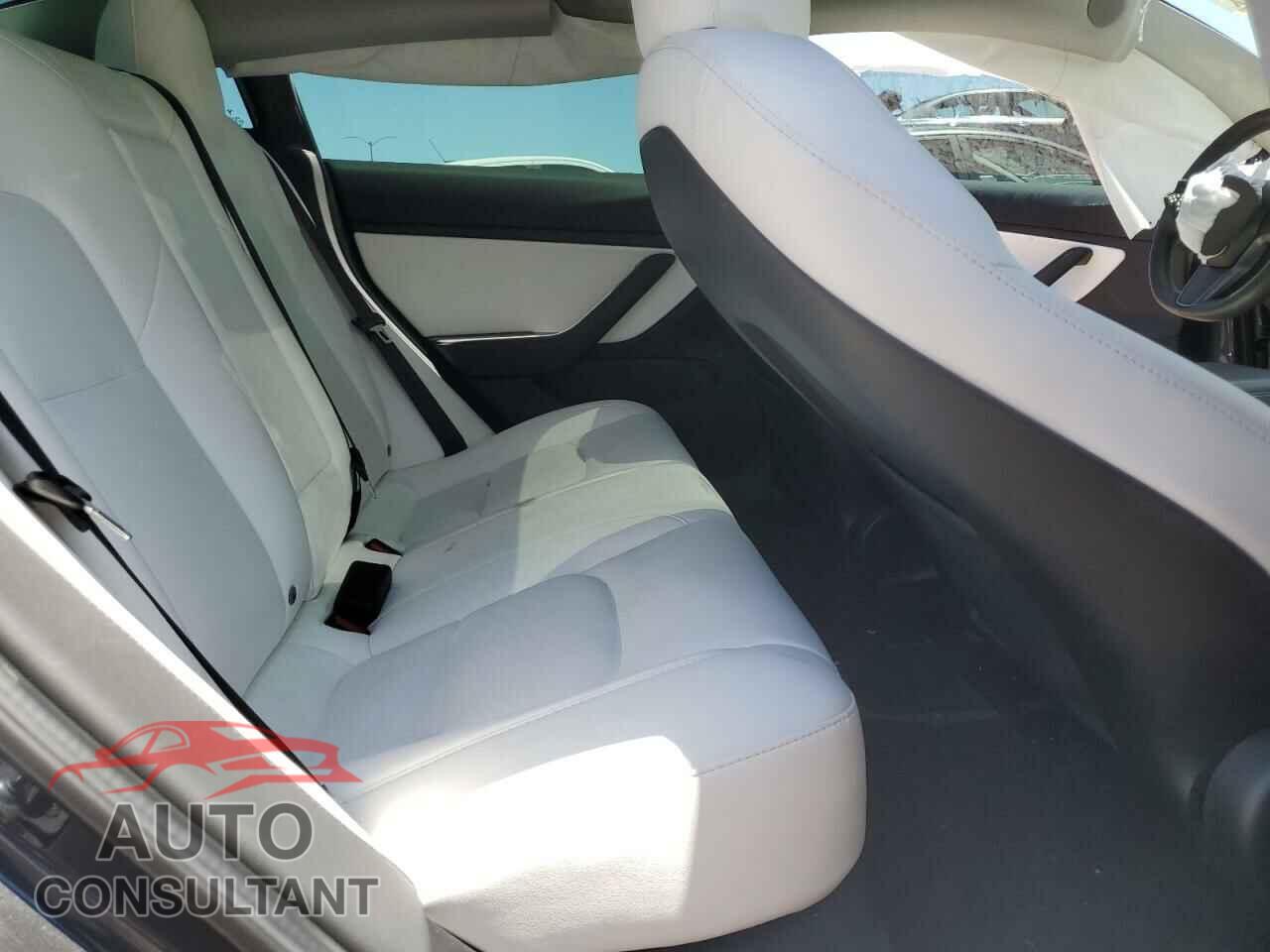 TESLA MODEL 3 2019 - 5YJ3E1EB2KF522230