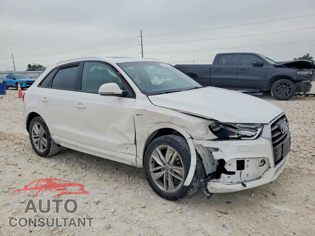 AUDI Q3 2018 - WA1BCCFS5JR012257