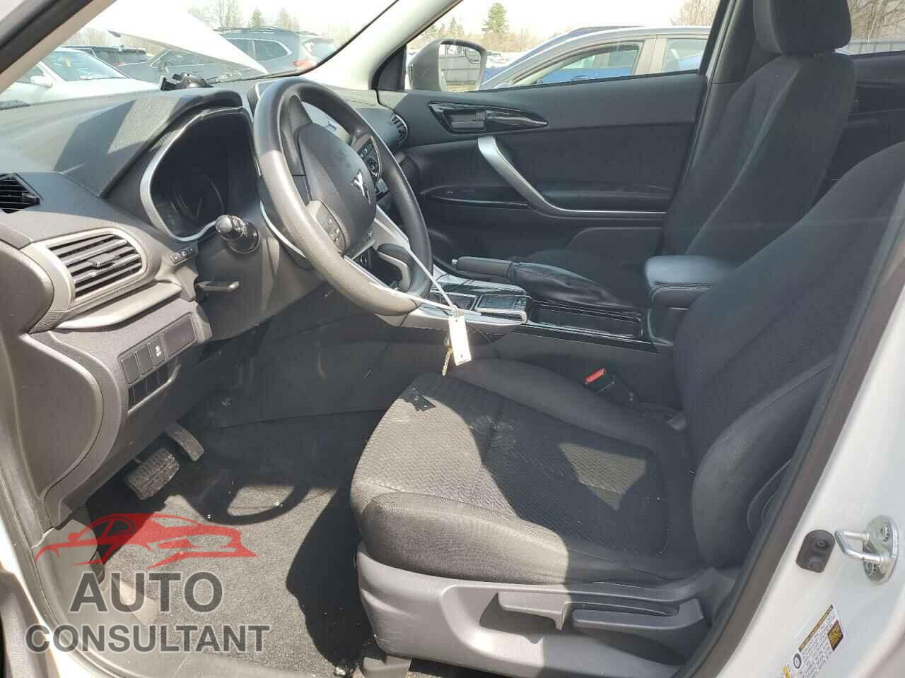 MITSUBISHI ECLIPSE 2019 - JA4AT4AA8KZ019771