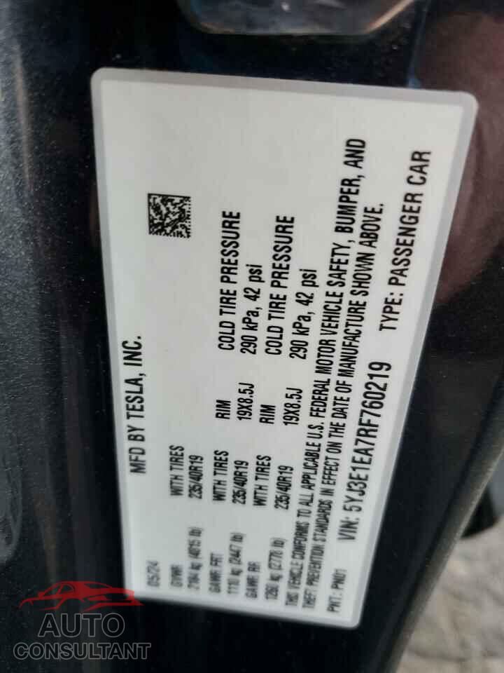 TESLA MODEL 3 2024 - 5YJ3E1EA7RF760219