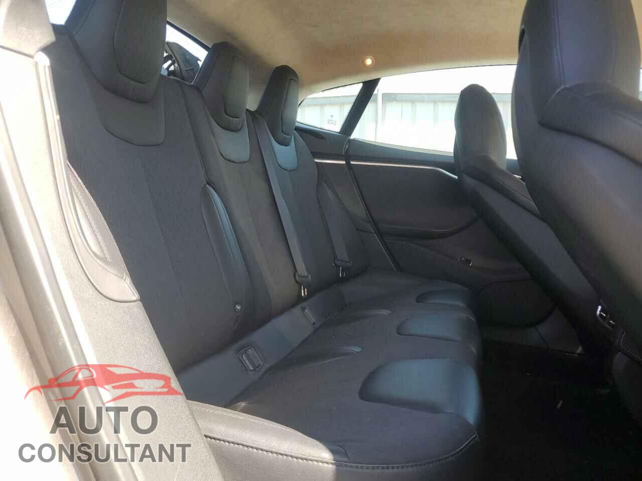 TESLA MODEL S 2016 - 5YJSA1E2XGF121040