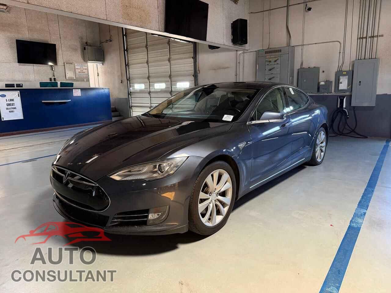TESLA MODEL S 2014 - 5YJSA1H19EFP51597