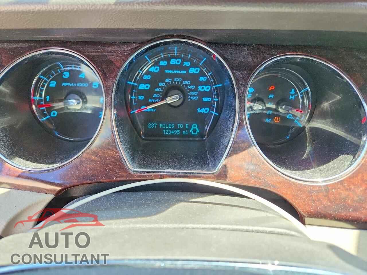 FORD TAURUS 2010 - 1FAHP2EW9AG108932