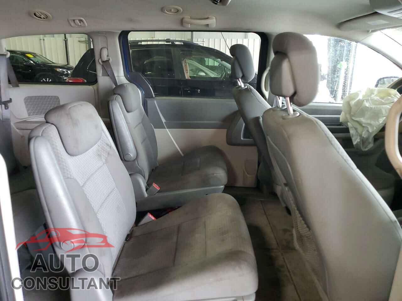 DODGE CARAVAN 2010 - 2D4RN4DE2AR318539