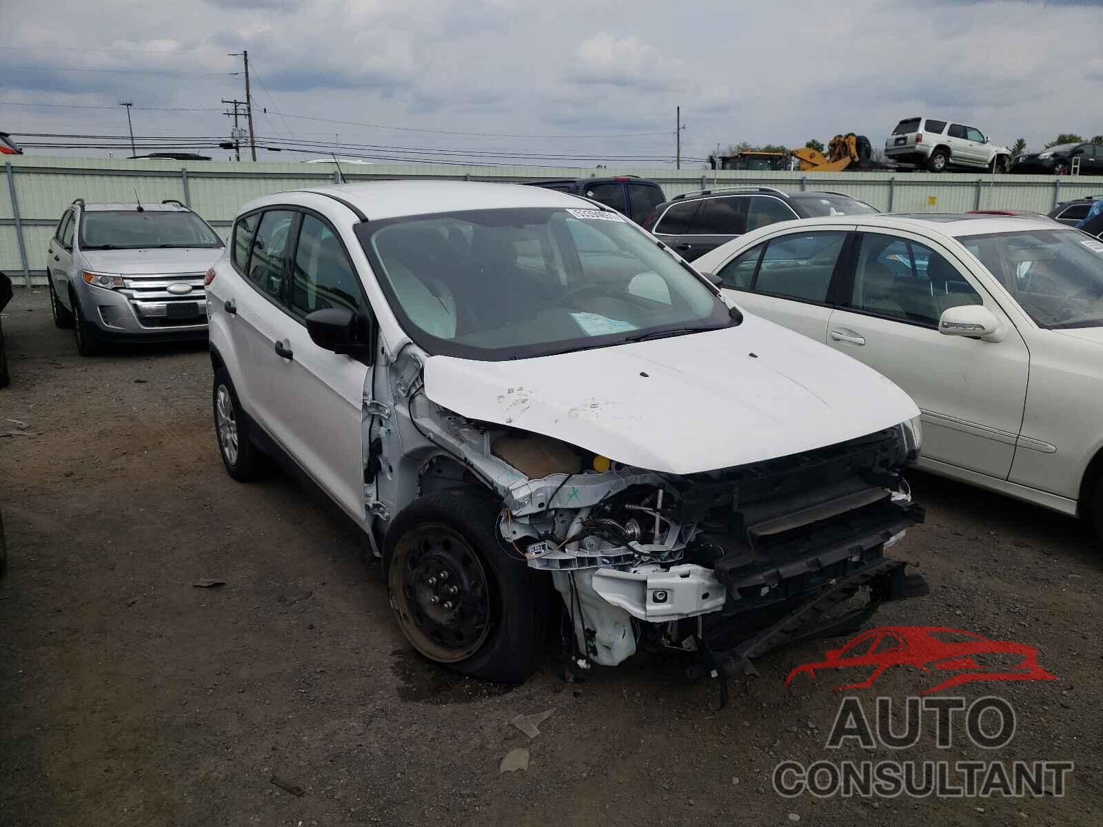 FORD ESCAPE 2016 - 1FMCU0F75GUB21417
