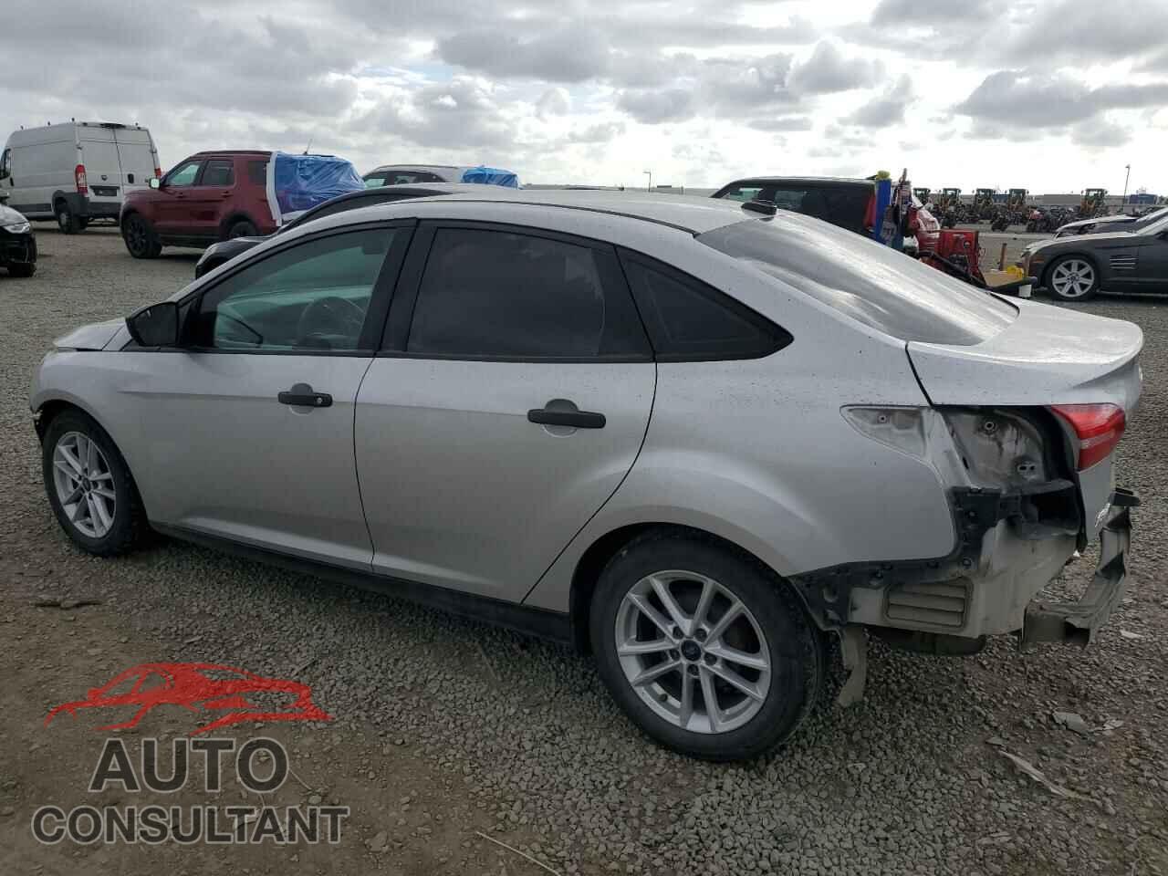 FORD FOCUS 2018 - 1FADP3E21JL270630