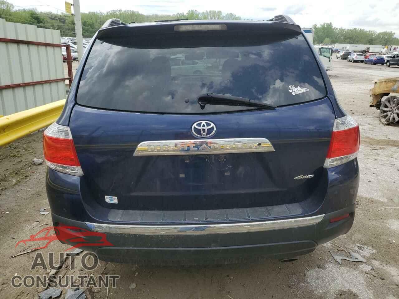 TOYOTA HIGHLANDER 2012 - 5TDBK3EH8CS133061