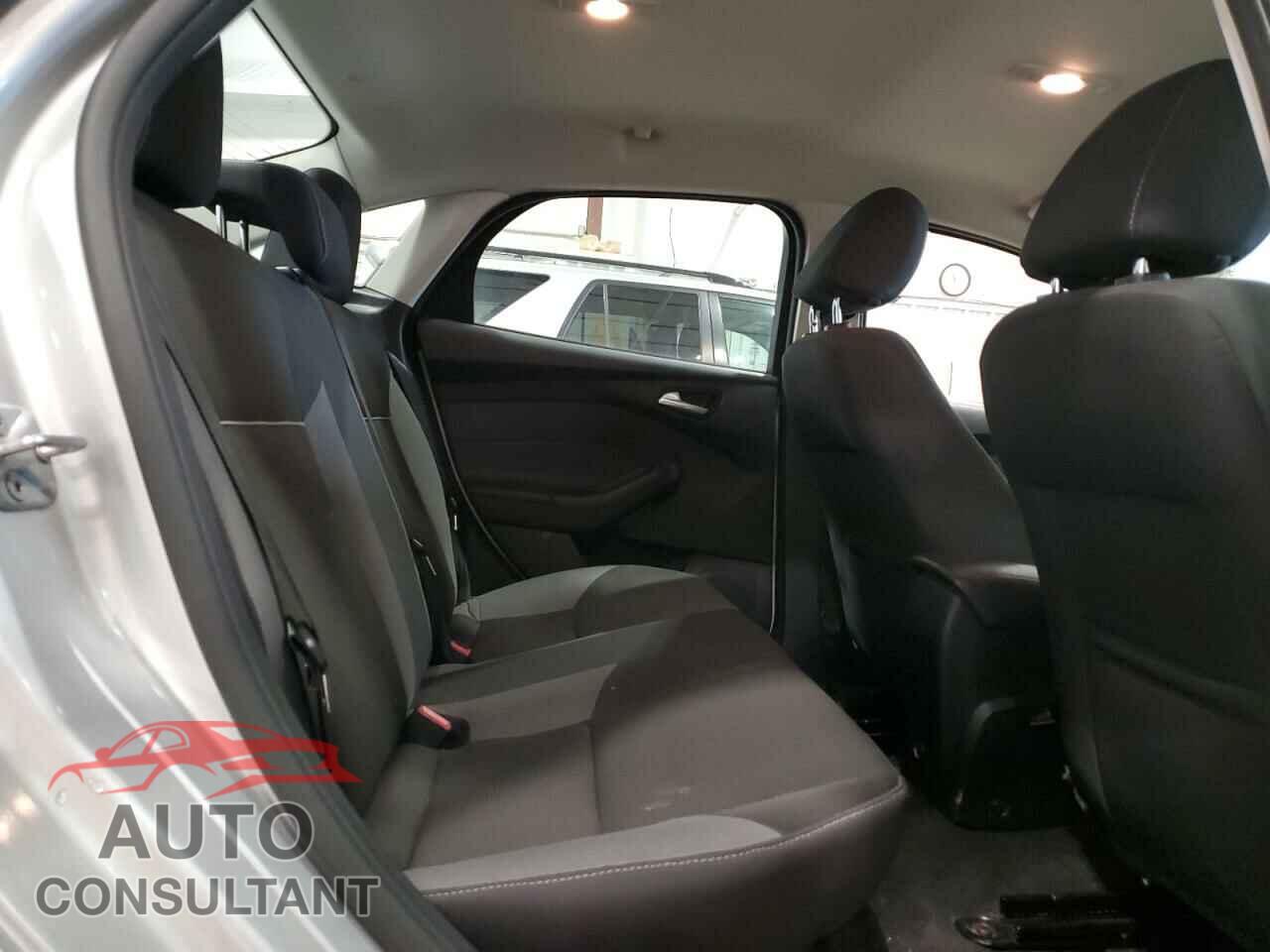 FORD FOCUS 2014 - 1FADP3F22EL363189