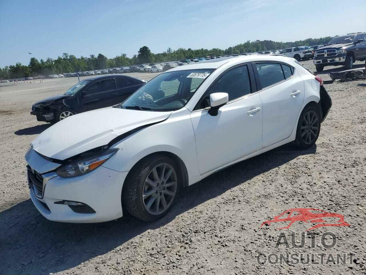 MAZDA 3 2018 - 3MZBN1L38JM215563
