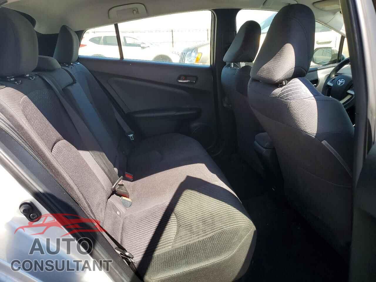 TOYOTA PRIUS 2017 - JTDKBRFUXH3044552